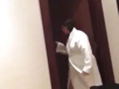 دروغ گفتن در یک تخت  ...