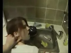 شوهر چوب به کودک مو  ...
